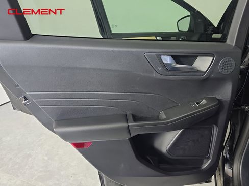 Certified 2022 Ford Escape Titanium w/ Titanium Elite Package image 31