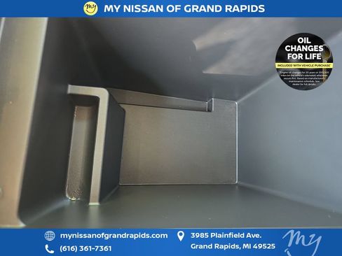 Used 2025 Nissan Murano SV AWD/4WD image 30