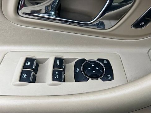 Used 2014 Ford Taurus Limited FWD image 27