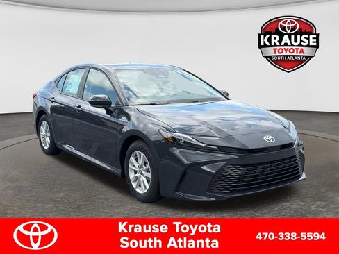 New 2026 Toyota Camry LE FWD image 1