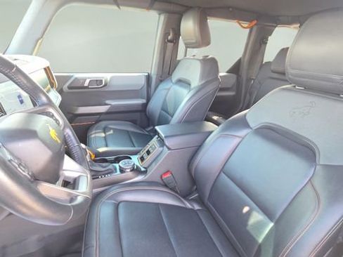 Used 2022 Ford Bronco Badlands w/ Sasquatch Package image 29