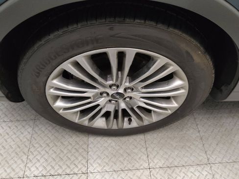 Used 2016 Lincoln MKX Reserve w/ Climate Package FWD image 31