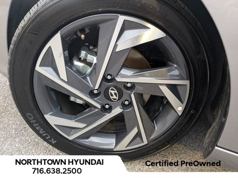 Certified 2025 Hyundai Elantra Sport image 39