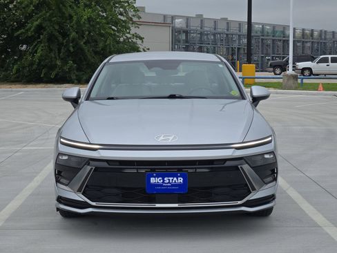 Used 2025 Hyundai Sonata SEL FWD image 10