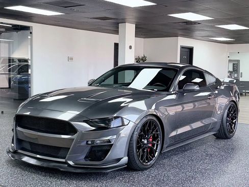 Used 2019 Ford Mustang GT image 1