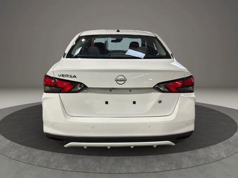 Used 2023 Nissan Versa S FWD image 6