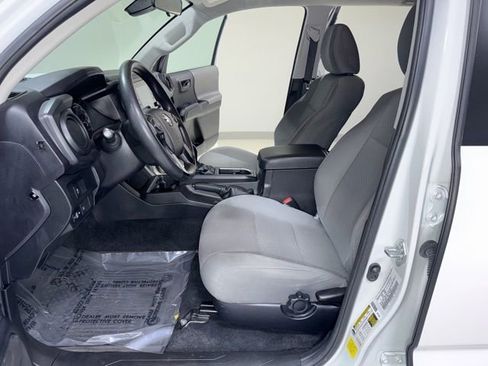 Used 2021 Toyota Tacoma SR w/ SR Convenience Package image 10