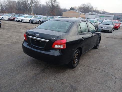 Used 2012 Toyota Yaris Sedan FWD image 5