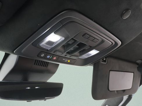 Used 2023 GMC Sierra 1500 Denali Ultimate image 17