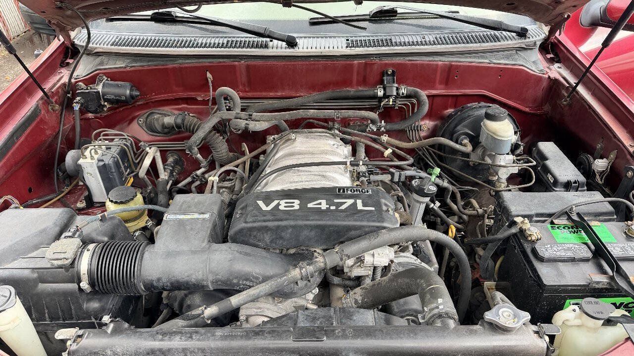 Used 2001 Toyota Sequoia SR5 w/ Preferred Pkg AWD/4WD image 18