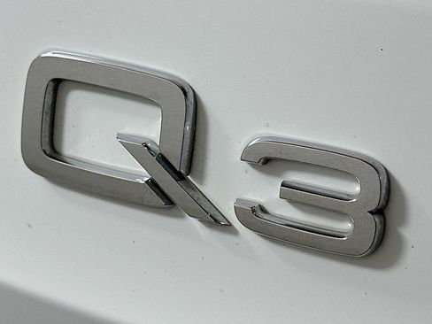 Used 2025 Audi Q3 2.0T Premium AWD/4WD image 10