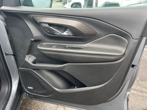 Used 2021 GMC Terrain SLT w/ Infotainment Package II image 10