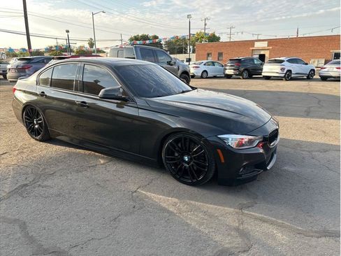 Used 2017 BMW 340i Sedan RWD image 4