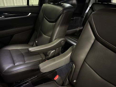 Certified 2025 Cadillac XT6 Premium Luxury FWD image 12