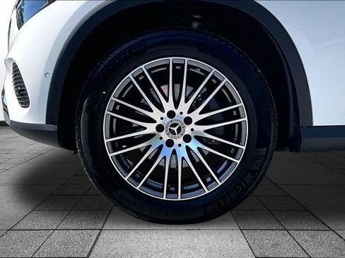 Certified 2026 Mercedes-Benz GLC 300 4MATIC image 37