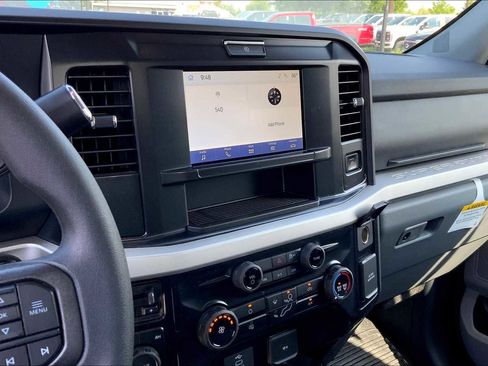 New 2025 Ford F450 XLT image 14