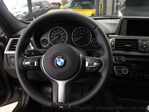 Used 2018 BMW 320i xDrive Sedan AWD/4WD image 13