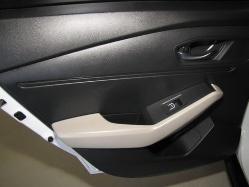 Certified 2023 Honda Accord EX-L image 13