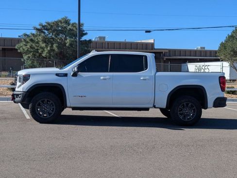 Used 2024 GMC Sierra 1500 AT4X image 9