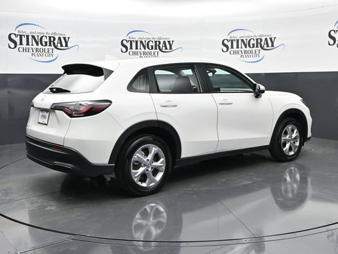 Used 2025 Honda HR-V LX image 7