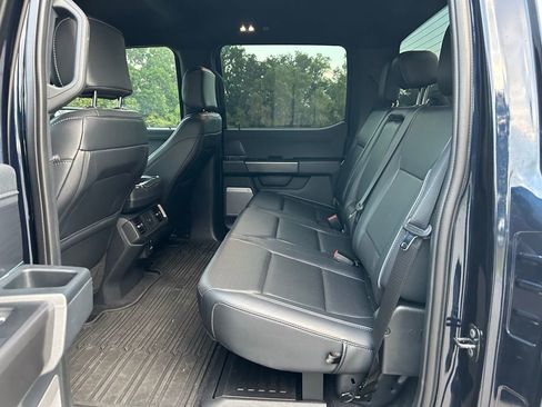 Used 2025 Ford F150 Lariat image 13