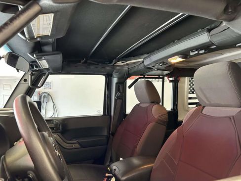 Used 2016 Jeep Wrangler Unlimited Sport AWD/4WD image 18