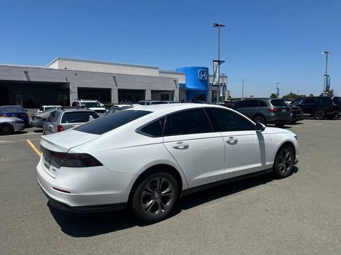 Used 2025 Honda Accord EX-L image 3
