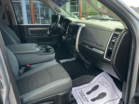 Used 2019 RAM 1500 Big Horn AWD/4WD image 13