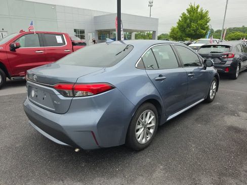 Used 2020 Toyota Corolla XLE FWD image 4