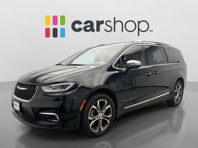 Used 2026 Chrysler Pacifica Pinnacle