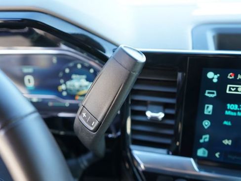 Used 2025 Chevrolet Silverado 2500 LTZ w/ LTZ Premium Package image 21