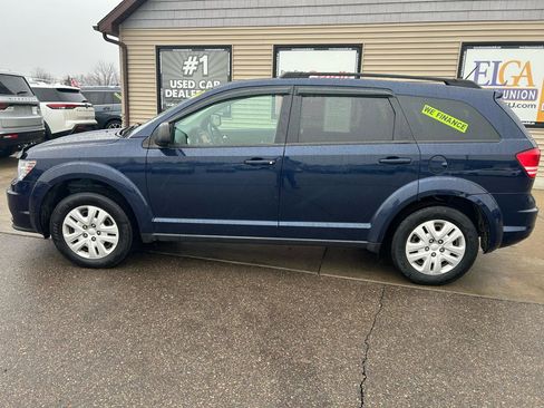 Used 2018 Dodge Journey SE image 8