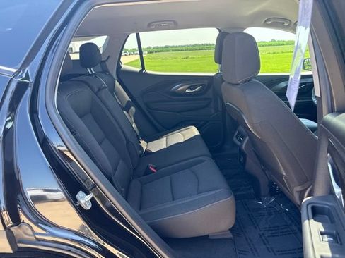 Used 2023 GMC Terrain SLE w/ Driver Convenience Package FWD image 18