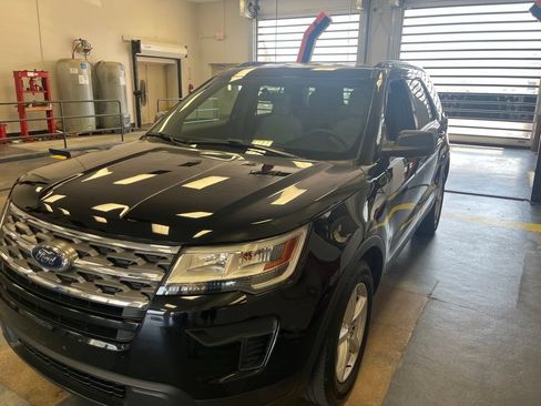 Used 2018 Ford Explorer FWD image 1
