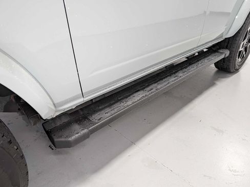 Used 2023 Ford Bronco Outer Banks AWD/4WD image 12