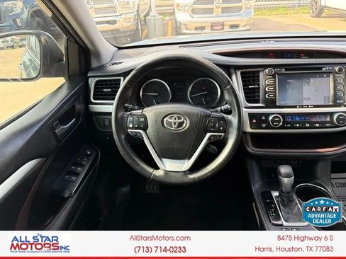 Used 2018 Toyota Highlander XLE FWD image 26