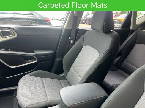 Used 2023 Kia Soul S FWD image 26