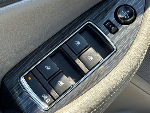 Used 2019 Chevrolet Impala LT image 19