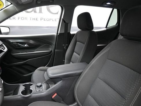 Used 2023 GMC Terrain SLE w/ Driver Convenience Package FWD image 17