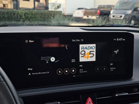 Used 2025 Kia EV6 Light image 36