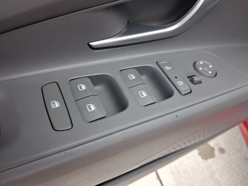 Used 2021 Hyundai Elantra SEL FWD image 17