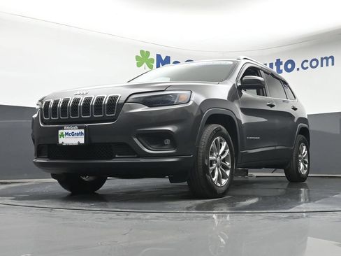 Used 2019 Jeep Cherokee Latitude Plus AWD/4WD image 7