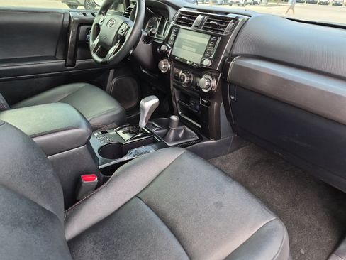 Used 2021 Toyota 4Runner TRD Off-Road Premium w/ Moonroof Package AWD/4WD image 15