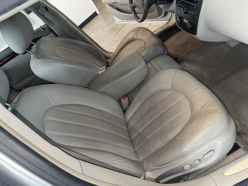 Used 2010 Buick Lucerne CXL image 15