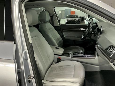 Used 2022 Audi Q5 2.0T Premium w/ Convenience Package image 10
