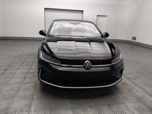 Used 2025 Volkswagen Jetta SE FWD image 14