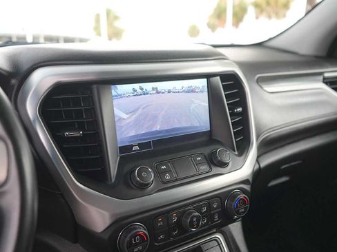 Used 2023 GMC Acadia SLT FWD image 23