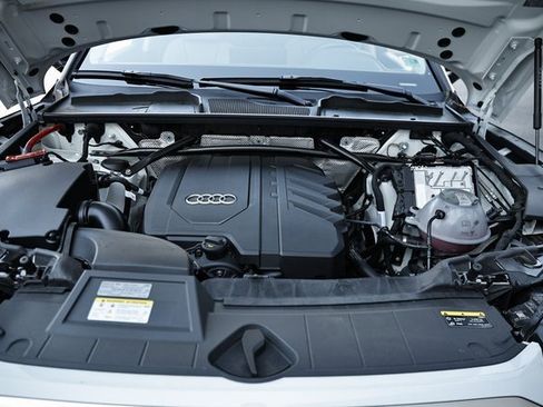 Used 2025 Audi Q5 2.0T Premium Plus w/ Premium Plus Package image 30