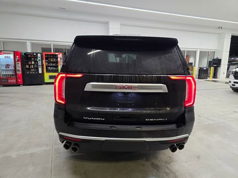 Used 2024 GMC Yukon XL Denali image 5