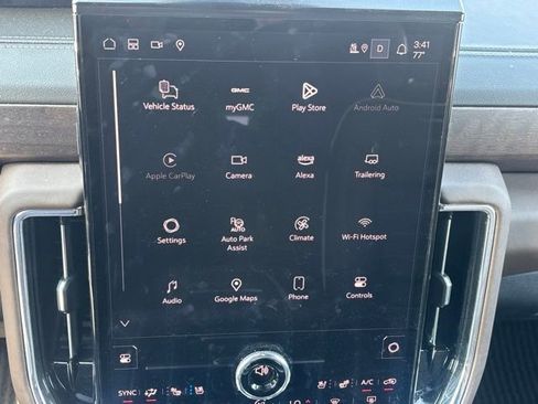 Certified 2025 GMC Yukon Denali Ultimate AWD/4WD image 30